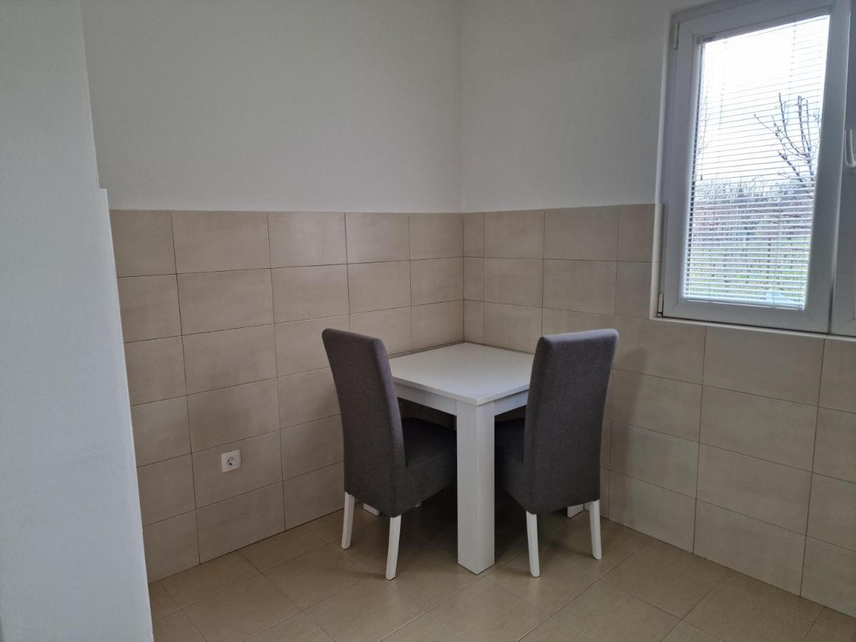 Apartman Tolosi Podgorica Exterior photo